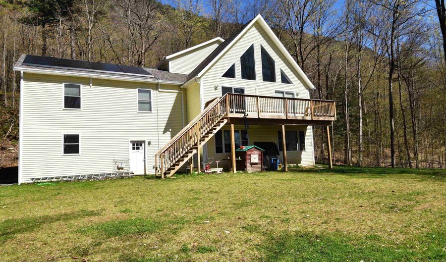 54 Forest Ridge Dr, Bristol, VT 05443 - 4 Beds, 3 Bath