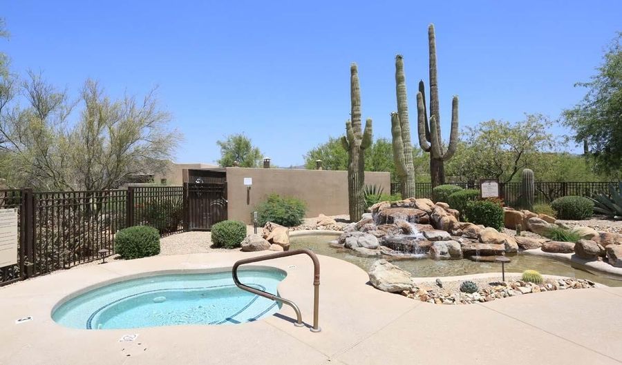 36601 N Mule Train Rd 13D, Carefree, AZ 85377 - 2 Beds, 3 Bath