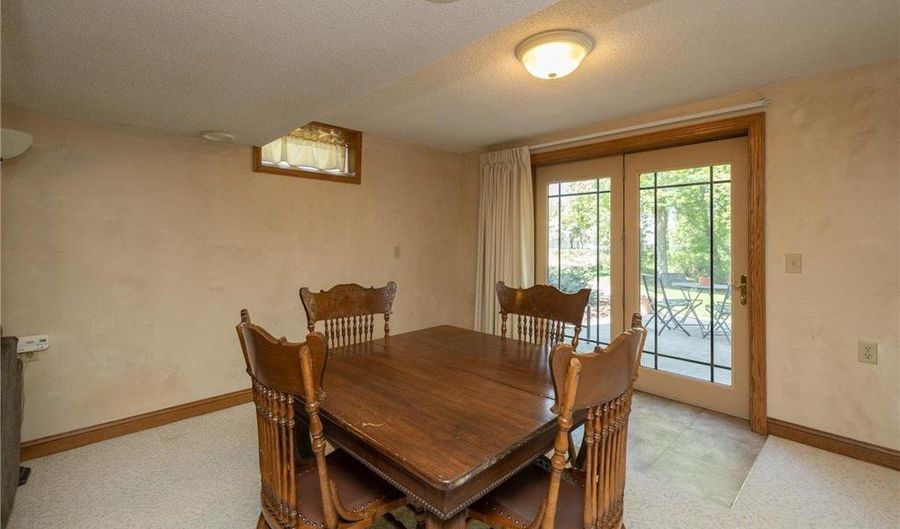 5999 139th St W, Apple Valley, MN 55124 - 4 Beds, 3 Bath