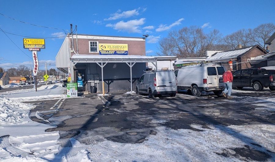 850 Washington St, Attleboro, MA 02703 - 0 Beds, 3 Bath