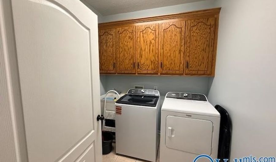 17868 Clearview St, Athens, AL 35611 - 3 Beds, 3 Bath