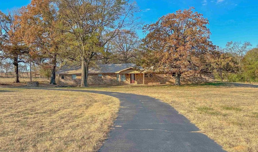 5082 FM 44 W, De Kalb, TX 75559 - 4 Beds, 3 Bath