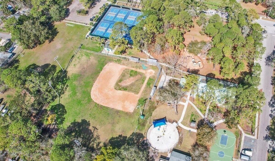 452 DUTTON ISLAND Rd W, Atlantic Beach, FL 32233 - 3 Beds, 3 Bath