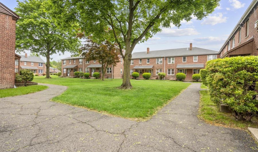 103 Louisiana Ave 103, Bridgeport, CT 06610 - 2 Beds, 1 Bath