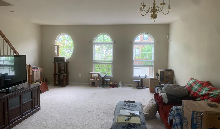 24706 KINGS CANYON Sq, Aldie, VA 20105 - 4 Beds, 4 Bath