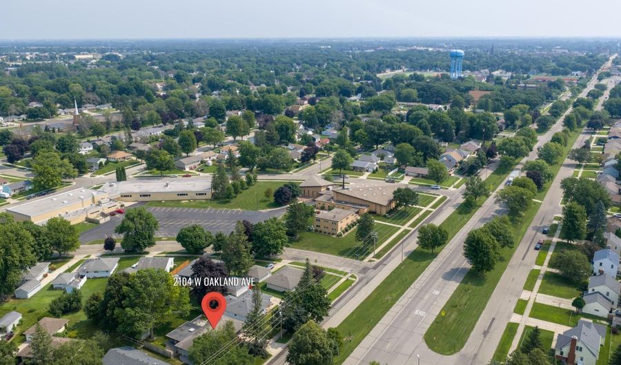 2104 W Oakland Ave, Austin, MN 55912 - 4 Beds, 3 Bath