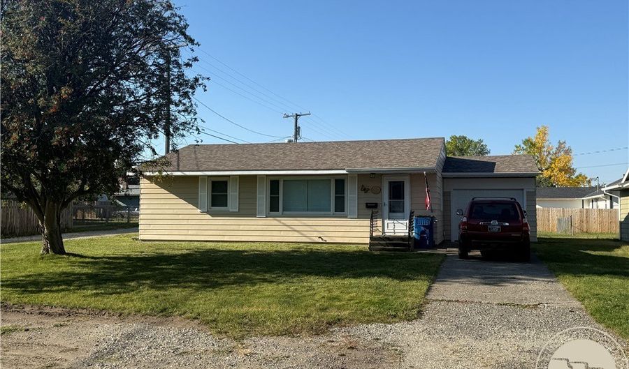 704 Hooper St, Big Timber, MT 59011 - 3 Beds, 3 Bath