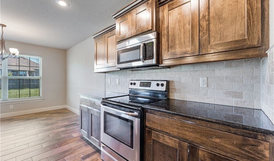 4204 SW Limestone Ave, Bentonville, AR 72712 - 3 Beds, 2 Bath