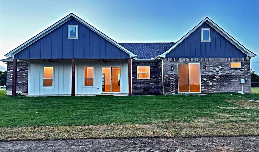 8300 Kelly Ln, Alvarado, TX 76009 - 4 Beds, 3 Bath