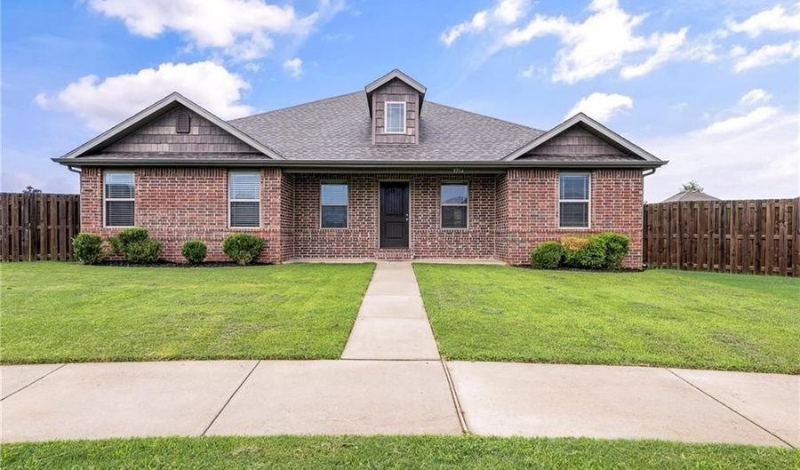 3714 SW Davinci Blvd, Bentonville, AR 72712 - 4 Beds, 2 Bath