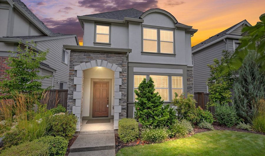 16849 SW FRIENDLY Ln, Beaverton, OR 97007 - 4 Beds, 3 Bath