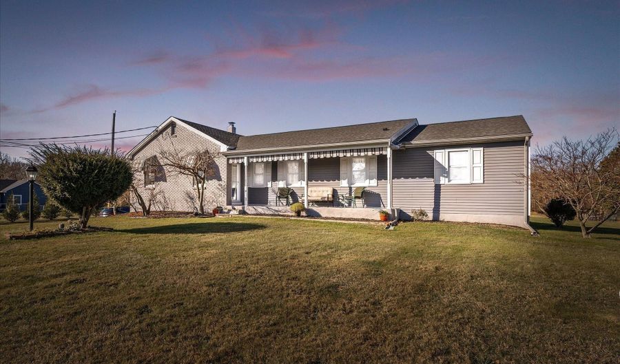 151 Walnford Rd, Allentown, NJ 08501 - 4 Beds, 3 Bath