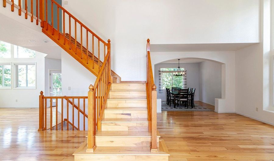 1035 Sage St, Broomfield, CO 80020 - 5 Beds, 4 Bath