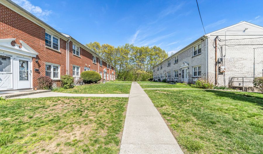 26 Karen Ct A, Bridgeport, CT 06606 - 2 Beds, 1 Bath