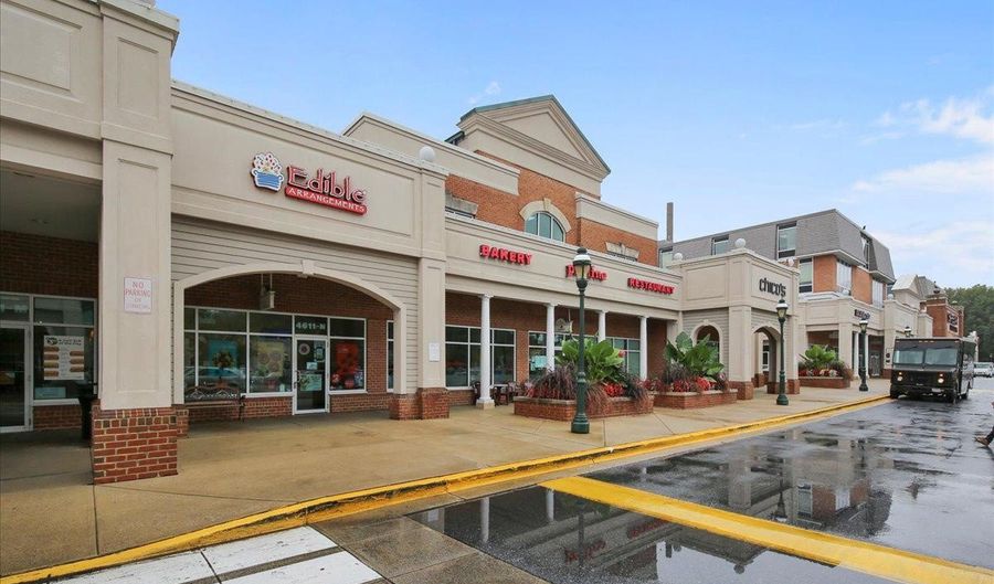 4920 SENTINEL Dr #3-305, Bethesda, MD 20816 - 2 Beds, 2 Bath