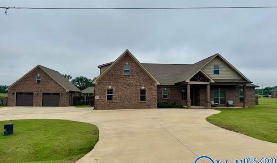 29831 Triple J Dr, Ardmore, AL 35739 - 5 Beds, 3 Bath