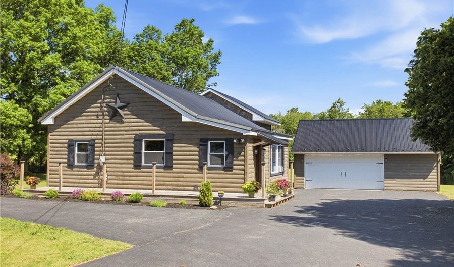 395 Akron Rd, Akron, NY 14001 - 3 Beds, 1 Bath