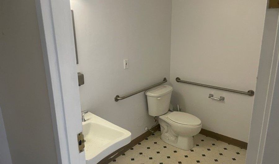 28 Chestnut St, Andover, MA 01810 - 0 Beds, 0 Bath