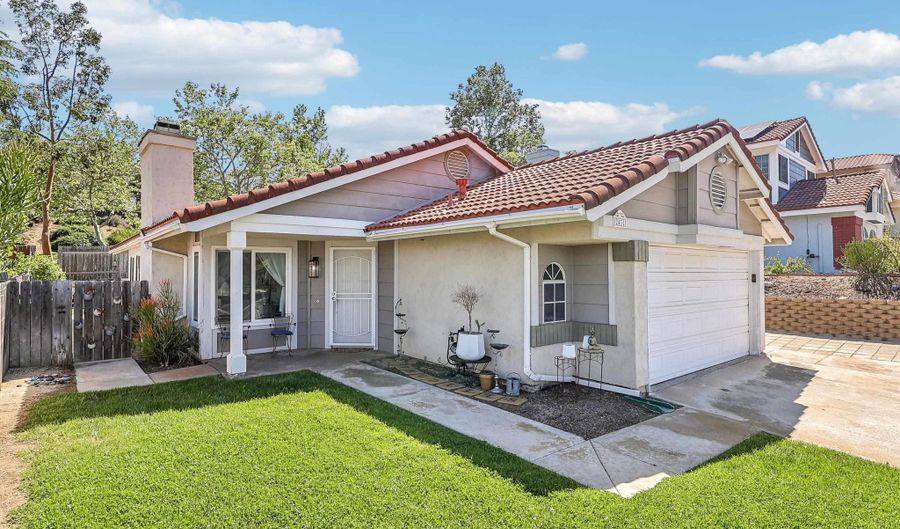 2431 Bobcat Gln, Escondido, CA 92029 - 3 Beds, 2 Bath