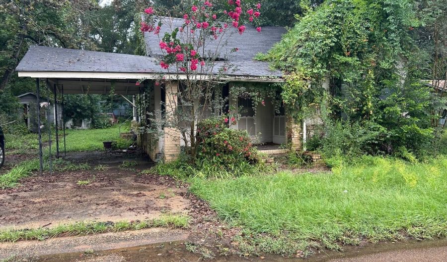 850 W Congress St, Brookhaven, MS 39601 - 2 Beds, 1 Bath