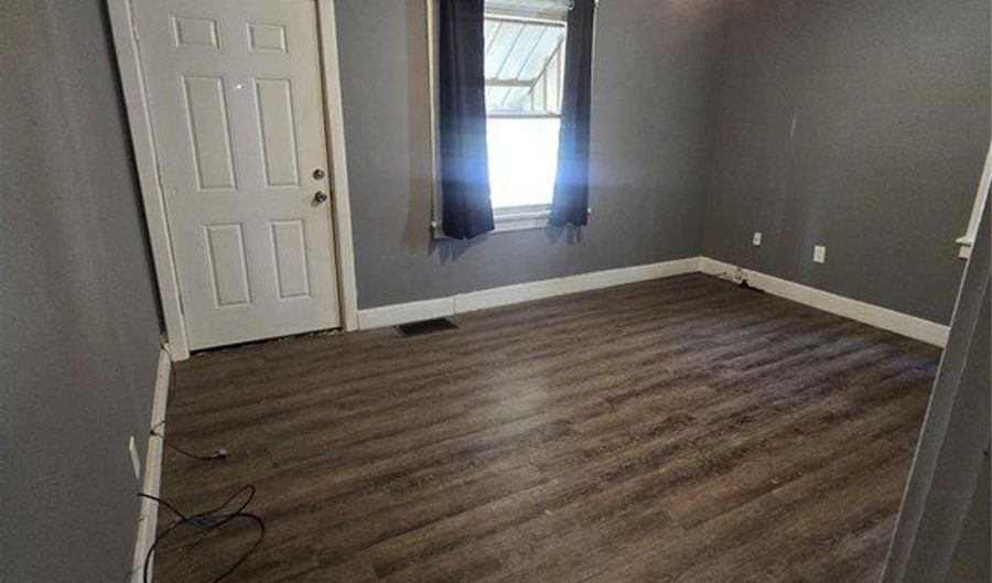 4021 Alby St, Alton, IL 62002 - 3 Beds, 2 Bath