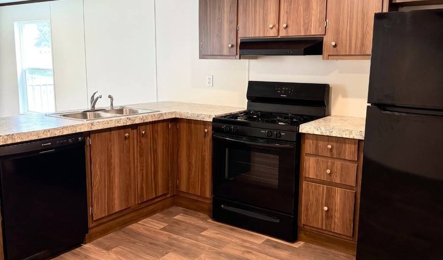 485 Lupine Ln, Altoona, WI 54720 - 3 Beds, 2 Bath