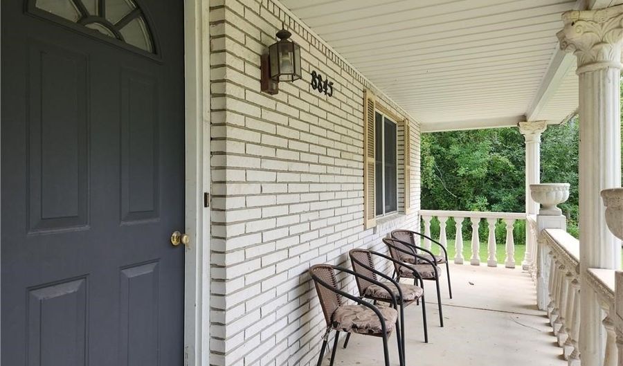 8845 County, Amherst, NY 14051 - 3 Beds, 3 Bath