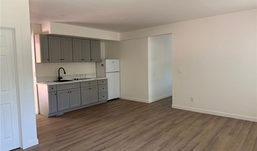 11855 Beverly Ct, Loma Linda, CA 92354 - 1 Beds, 0 Bath