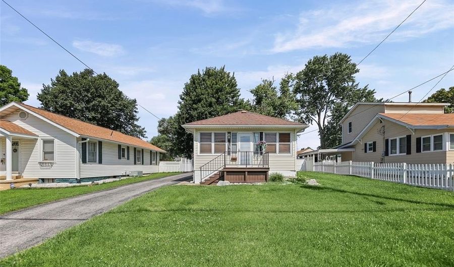 3504 Omega St, Alton, IL 62002 - 2 Beds, 1 Bath