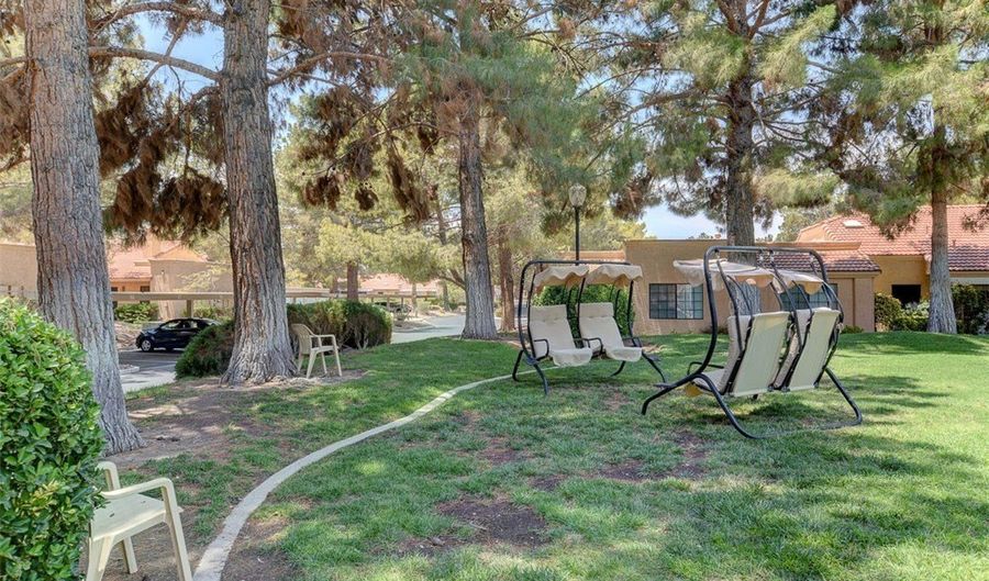 2851 VALLEY VIEW Blvd 1016, Las Vegas, NV 89102 - 2 Beds, 2 Bath