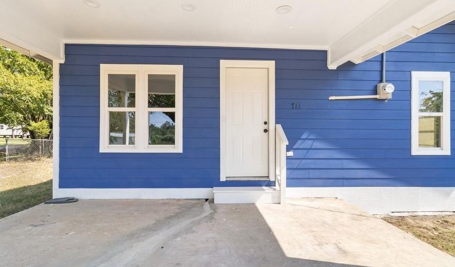 711 Jefferson St, Teague, TX 75860 - 4 Beds, 2 Bath