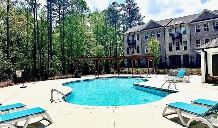 529 Clover Ln, Alpharetta, GA 30009 - 3 Beds, 3 Bath