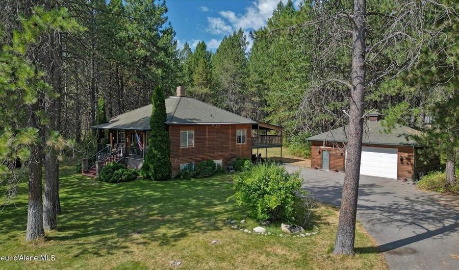 26923 N Bitterroot Ct, Athol, ID 83801 - 5 Beds, 3 Bath