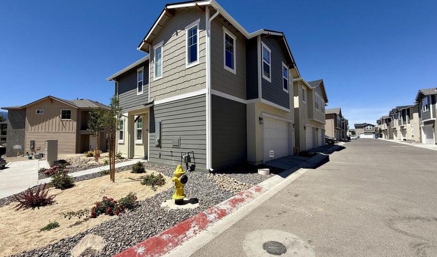 452 Blackbird Ln, Gardnerville, NV 89410 - 3 Beds, 3 Bath