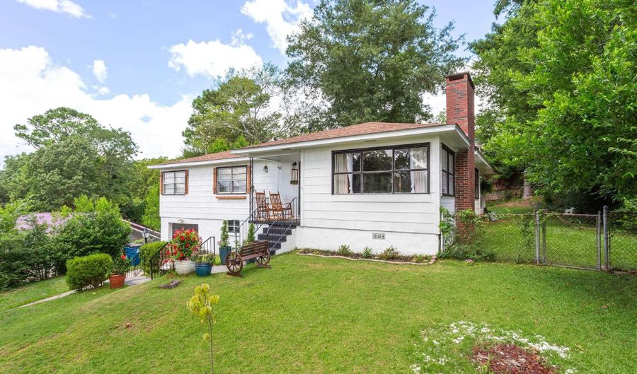 1130 Altamont Rd, Anniston, AL 36207 - 3 Beds, 2 Bath