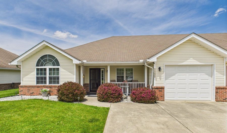 1108 Northfield Ln, Anderson, IN 46011 - 2 Beds, 2 Bath