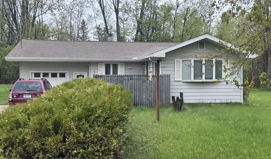 148 Sitting Bull Rd, Alpena, MI 49707 - 2 Beds, 1 Bath