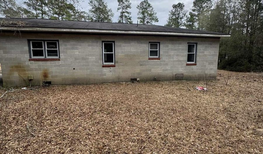 161 County Road S-45-731, Cades, SC 29518 - 3 Beds, 1 Bath