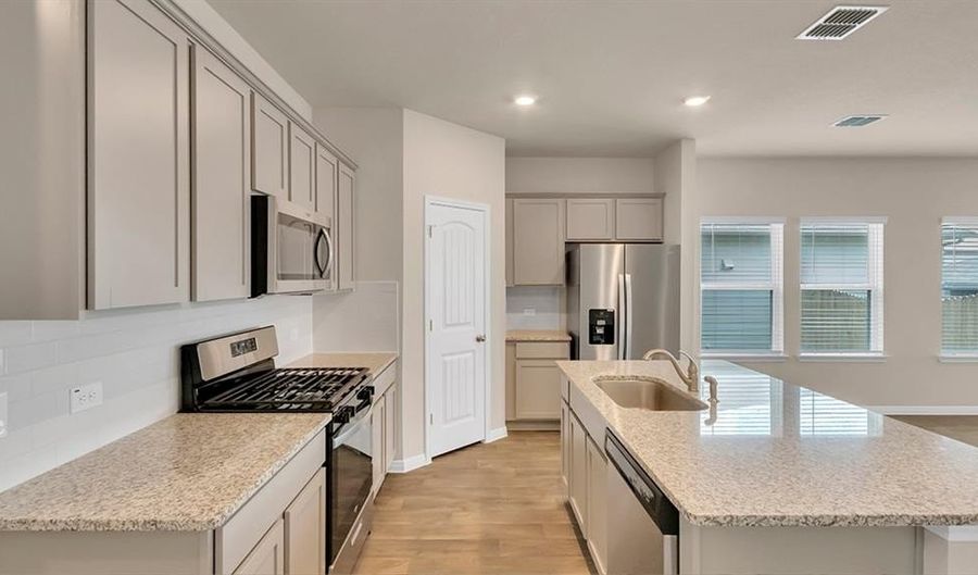 3685 Uplift Ave, Grand Prairie, TX 75052 - 4 Beds, 3 Bath
