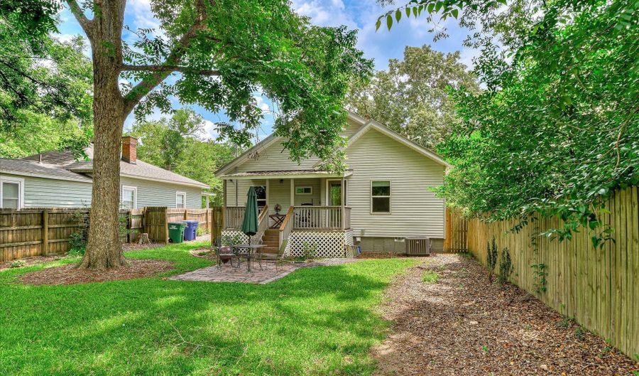 116 Edgefield Ave NW, Aiken, SC 29801 - 3 Beds, 2 Bath