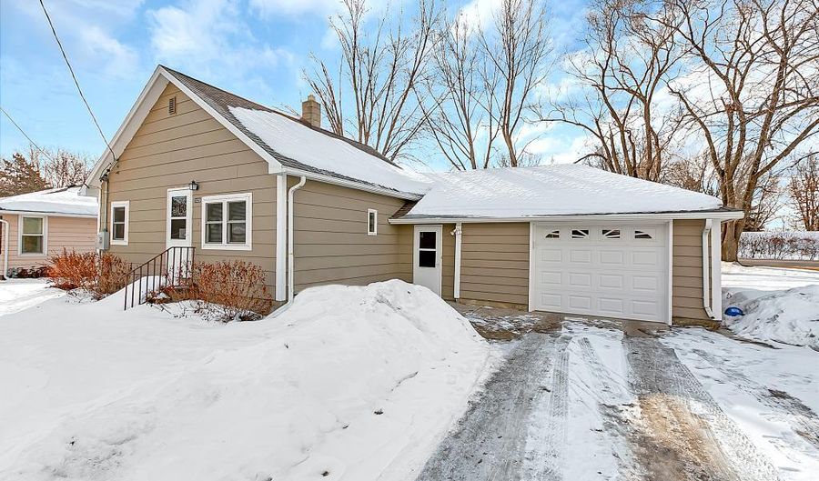 1020 Court Ave, Albany, MN 56307 - 3 Beds, 2 Bath