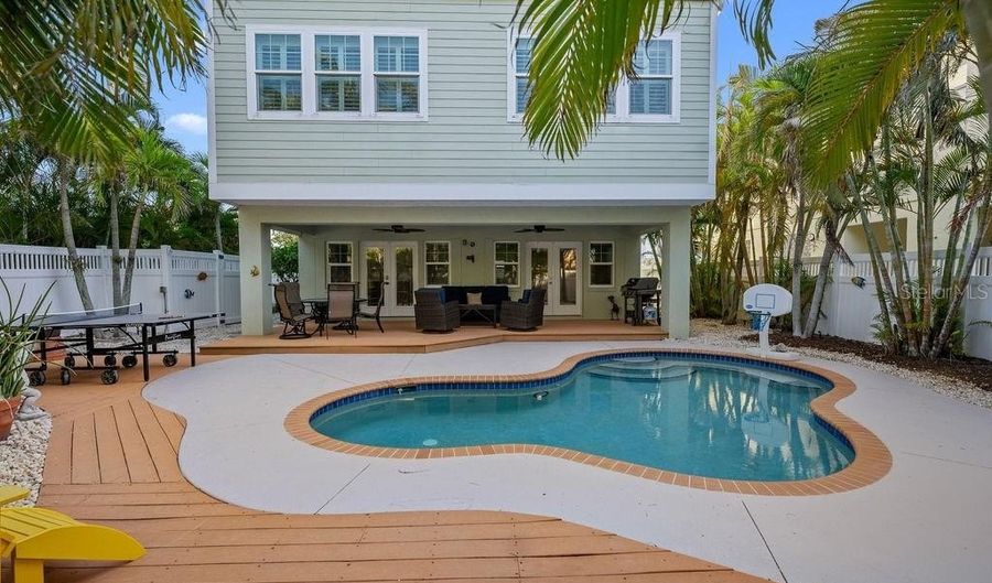 704 GLADIOLUS St, Anna Maria, FL 34216 - 4 Beds, 3 Bath