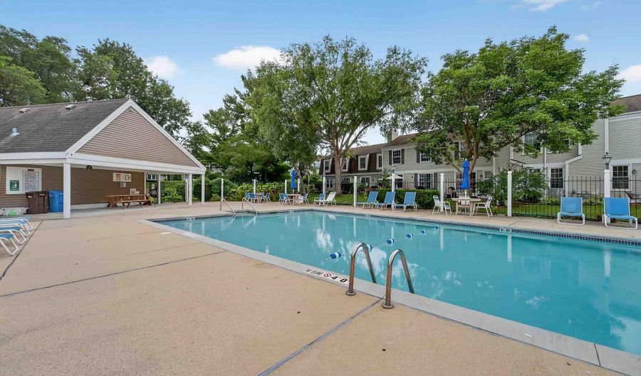 7370 Old Sauk Rd, Madison, WI 53717 - 2 Beds, 2 Bath