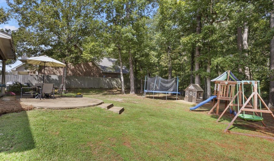 1019 Riverchase North Dr, Brandon, MS 39047 - 3 Beds, 2 Bath