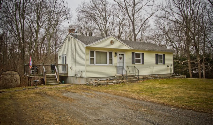 109 Gauthier Ave, Danielson, CT 06239 - 3 Beds, 1 Bath