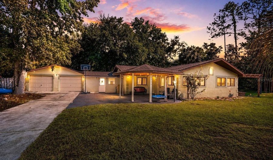 55715 JACK MOORE Rd, Astor, FL 32102 - 3 Beds, 2 Bath