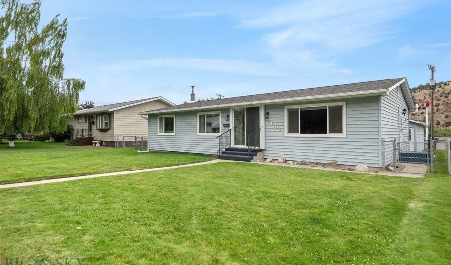 2102 Lincoln, Anaconda, MT 59711 - 4 Beds, 3 Bath
