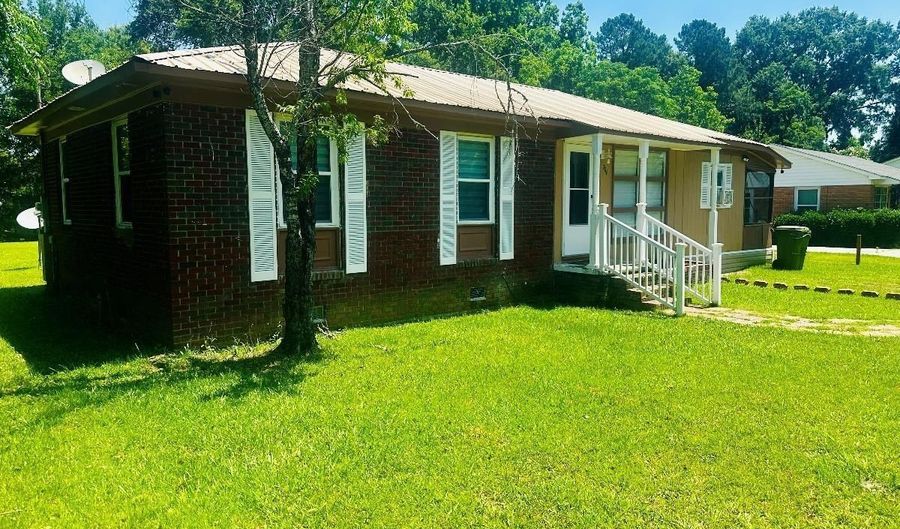 704 W Alder St, Andrews, SC 29510 - 3 Beds, 1 Bath