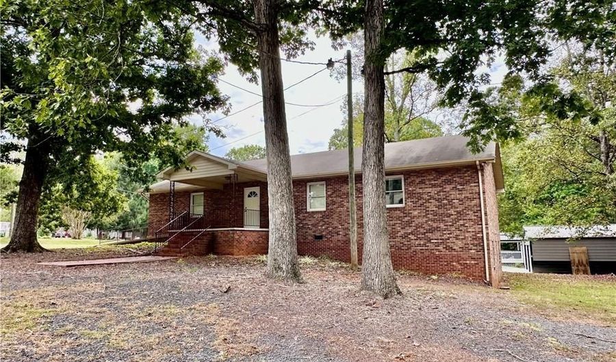 196 Emmanuel Church Rd, Asheboro, NC 27205 - 0 Beds, 0 Bath