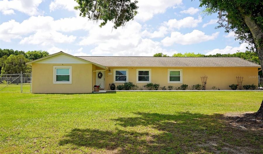 3790 MOORES LAKE Rd, Dover, FL 33527 - 3 Beds, 2 Bath